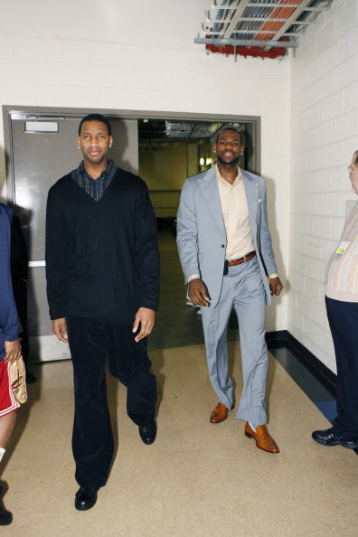 结构性调整 结构性调整