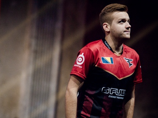 争议中迅速 争议中迅速